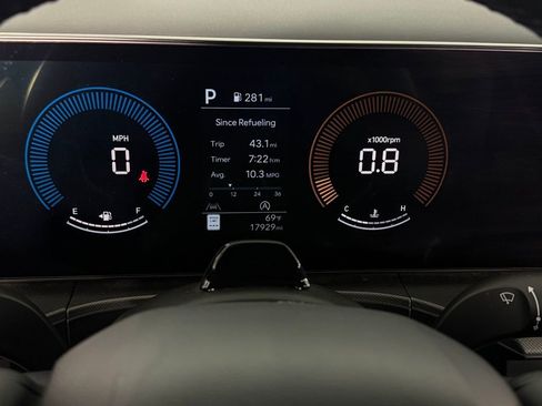 Used 2025 Hyundai Santa Fe SEL image 14