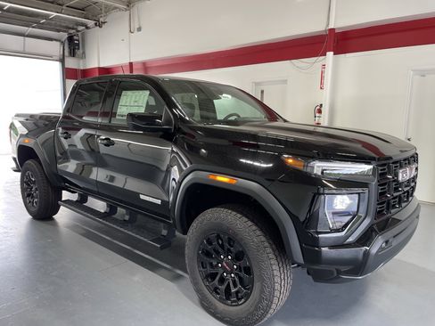 New 2026 GMC Canyon Elevation w/ Convenience Package RWD image 3