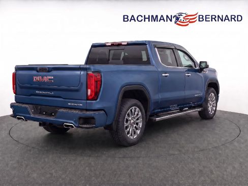 Used 2026 GMC Sierra 1500 Denali w/ Technology Package AWD/4WD image 7