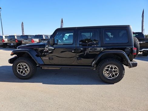 New 2026 Jeep Wrangler Unlimited Rubicon AWD/4WD image 3