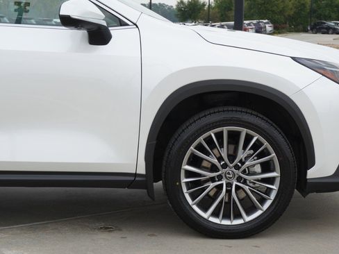 Certified 2025 Lexus NX 350 AWD w/ Luxury Package image 9