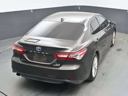 Used 2018 Toyota Camry XLE w/ Audio Package FWD image 39