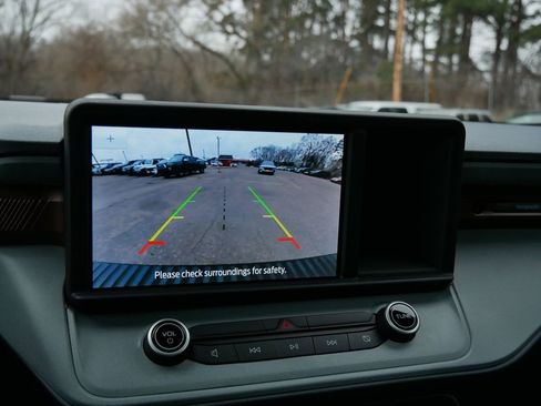 Used 2023 Ford Maverick Lariat w/ Lariat Luxury Package image 28