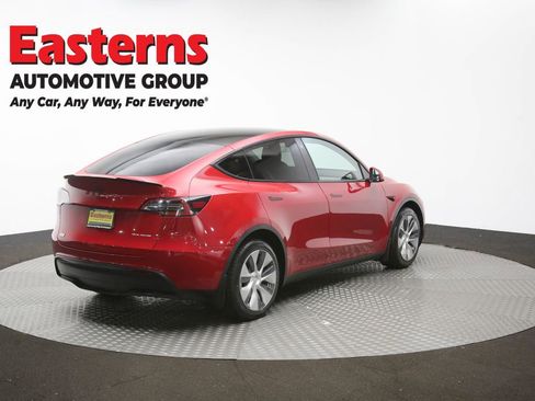 Used 2022 Tesla Model Y Long Range image 35