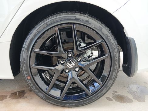 New 2025 Honda Civic Sport image 15