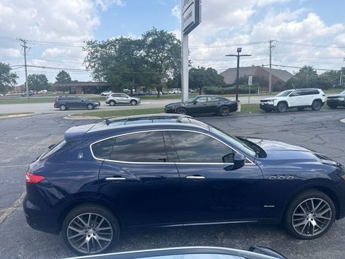 Used 2018 Maserati Levante GranLusso AWD/4WD image 6