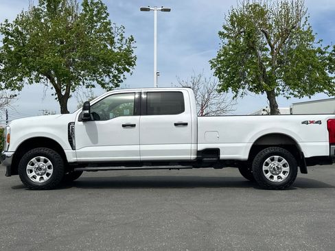 Used 2023 Ford F250 XLT AWD/4WD image 7