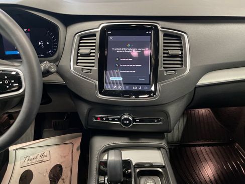 Certified 2023 Volvo XC90 B5 Core w/ Climate Package AWD/4WD image 19