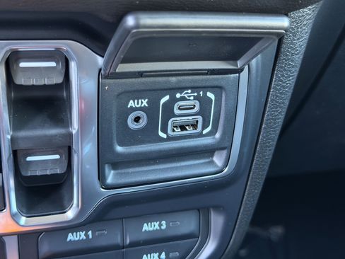 New 2026 Jeep Gladiator Willys image 30