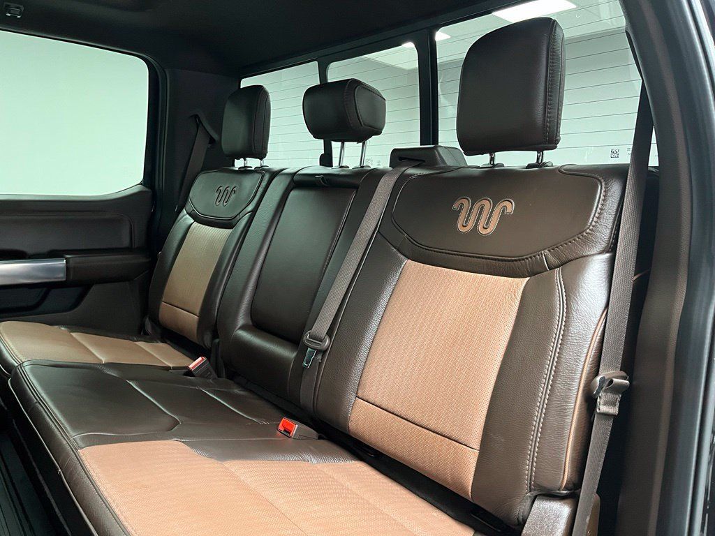 Used 2025 Ford F450 King Ranch AWD/4WD image 42