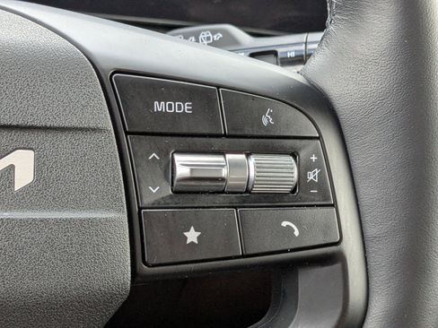 Used 2026 Kia Sportage EX image 32