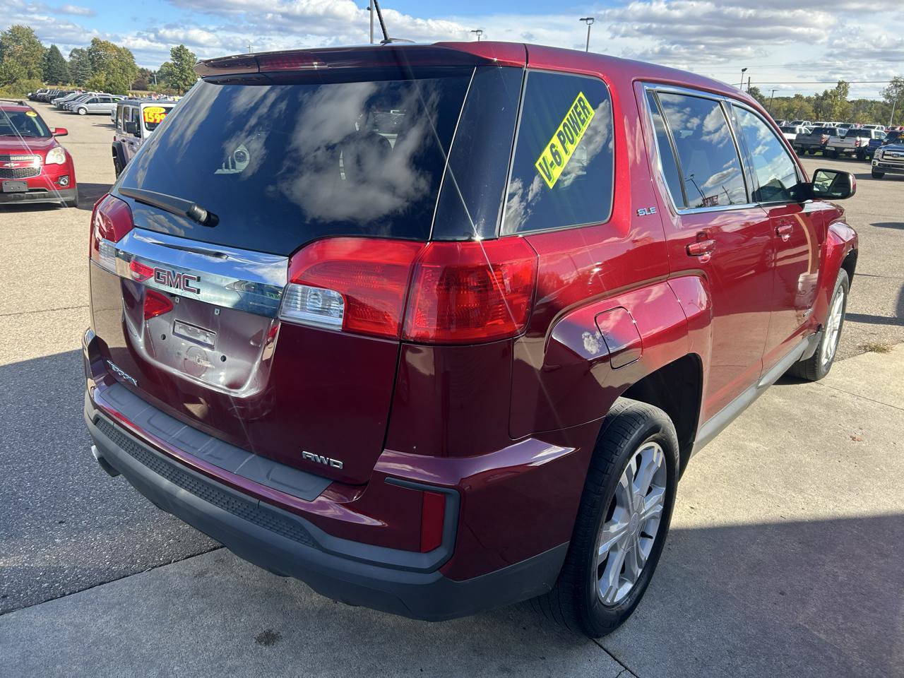 Used 2017 GMC Terrain SLE AWD/4WD image 5