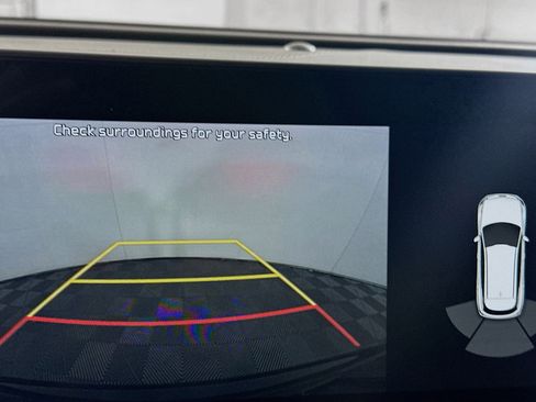 Used 2025 Kia Sportage SX image 23