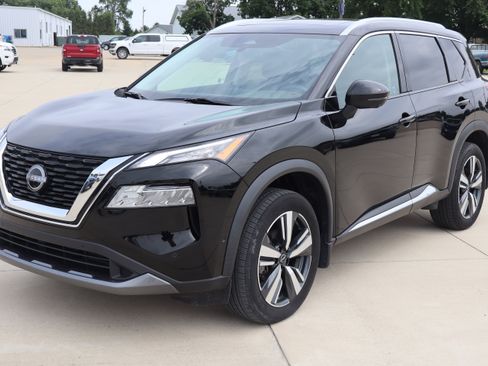 Used 2023 Nissan Rogue SL w/ SL Premium Package AWD/4WD image 2