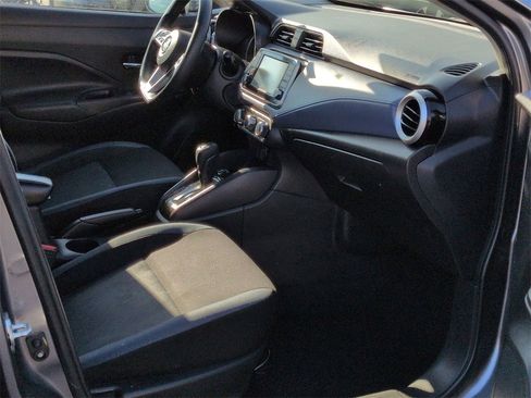 Used 2023 Nissan Versa SV image 19