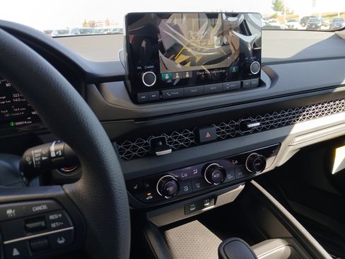 New 2025 Honda Accord LX image 11