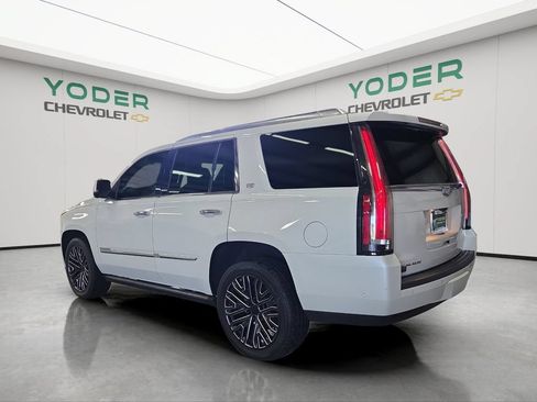 Used 2020 Cadillac Escalade Platinum AWD/4WD image 9