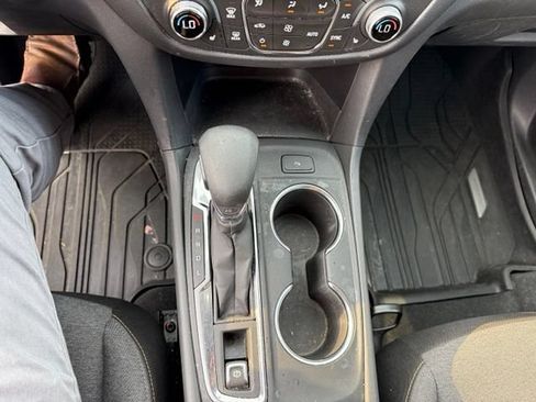 Used 2024 Chevrolet Equinox LT AWD/4WD image 18