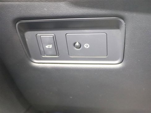 Used 2019 Land Rover Range Rover Sport Supercharged image 32