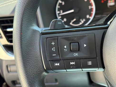 Certified 2023 Nissan Rogue SV image 11