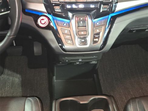 Used 2022 Honda Odyssey Touring image 18