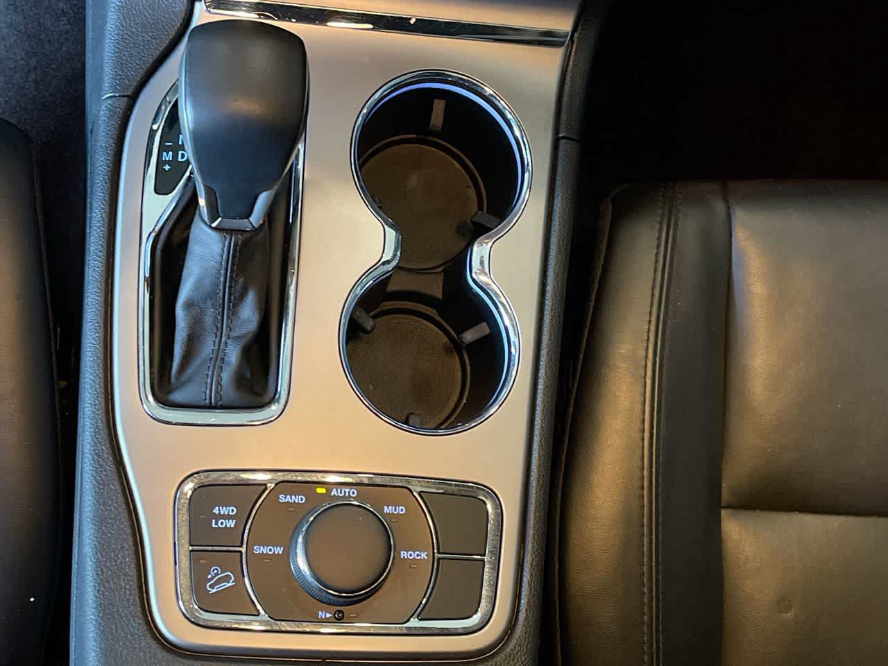 Used 2018 Jeep Grand Cherokee Limited AWD/4WD image 20