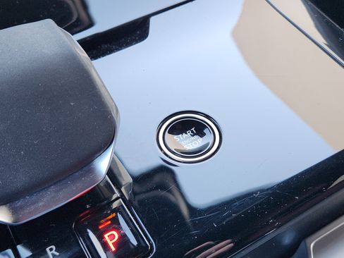 Certified 2025 Land Rover Range Rover Sport Dynamic SE image 21