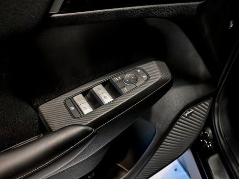 Used 2025 Mitsubishi Outlander ES image 16