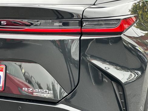Used 2023 Lexus RZ 450e Premium w/ Technology Package AWD/4WD image 33