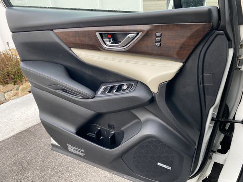 Used 2022 Subaru Ascent Touring image 17