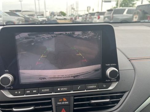 Used 2019 Nissan Altima 2.5 SR w/ SR Premium Package AWD/4WD image 13