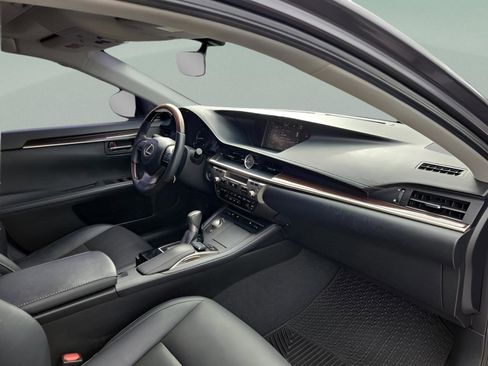 Used 2016 Lexus ES 350 image 10