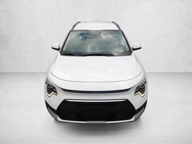 Used 2025 Kia Niro LX FWD image 3