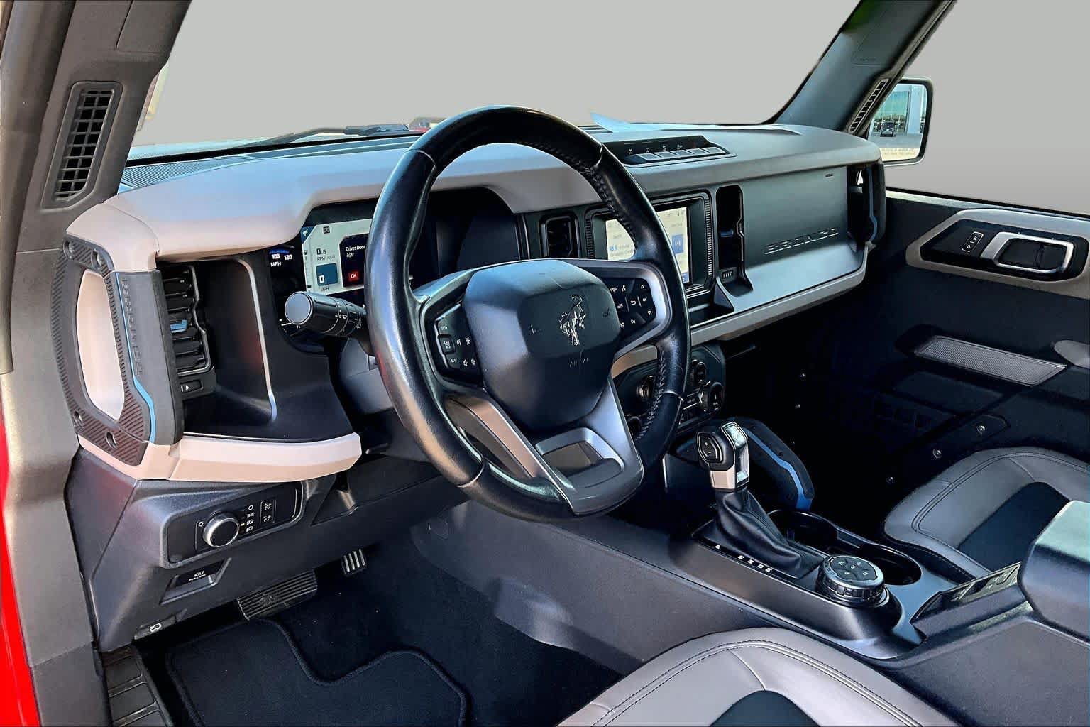 Used 2022 Ford Bronco Wildtrak AWD/4WD image 15