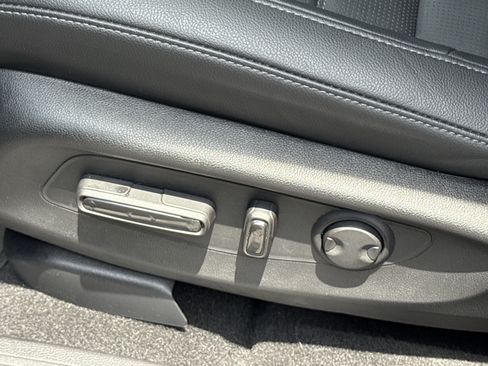 Certified 2025 Honda CR-V EX-L image 28
