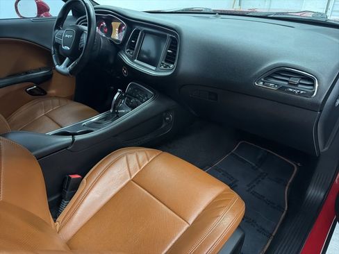 Used 2016 Dodge Challenger SRT Hellcat image 21