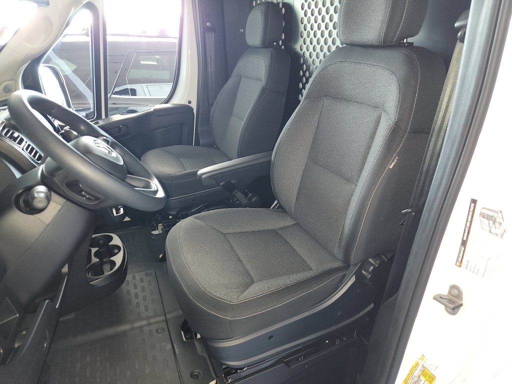 Used 2025 RAM ProMaster 2500 w/ U-Haul Equipment Group FWD image 13