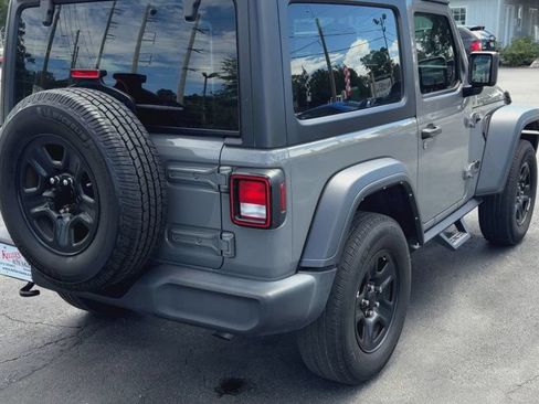 Used 2023 Jeep Wrangler Sport AWD/4WD image 8