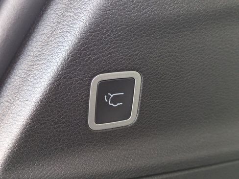 New 2026 Chrysler Pacifica Select image 28