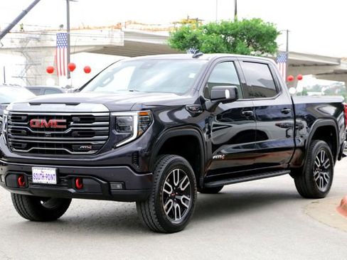 Used 2022 GMC Sierra 1500 AT4 w/ AT4 Premium Package AWD/4WD image 7