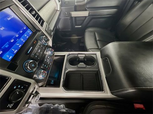 Used 2020 Ford F350 Lariat image 24