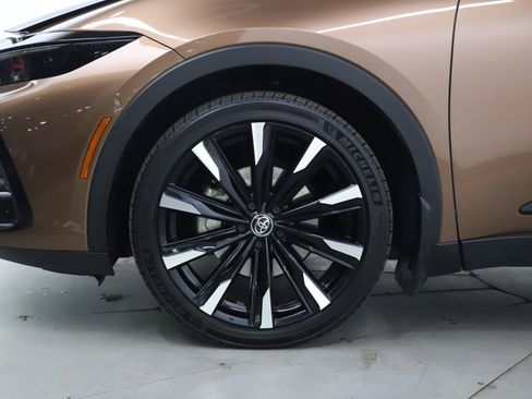 Used 2023 Toyota Crown Platinum image 28