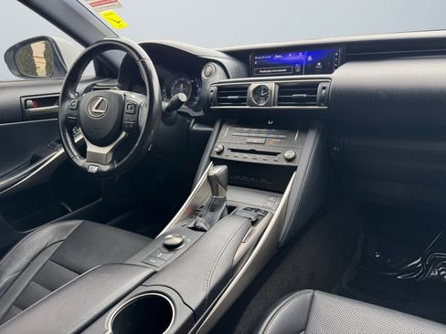 Used 2020 Lexus IS 300 F Sport w/ F Sport Package image 13