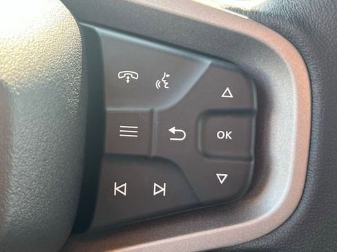 New 2025 Ford Bronco Badlands image 13