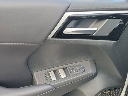 New 2026 Mitsubishi Outlander SE FWD image 24