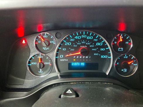 Used 2025 GMC Savana 3500 Extended RWD image 13