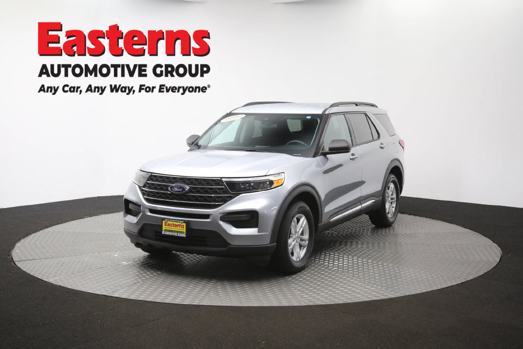 Used 2023 Ford Explorer XLT AWD/4WD image 58