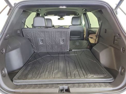 Used 2024 Chevrolet Equinox Premier w/ LPO, Floor Liner Package FWD image 30