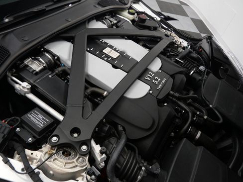 Used 2020 Aston Martin DBS Superleggera RWD image 46