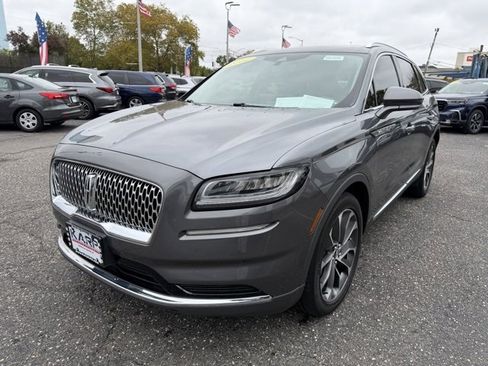 Used 2022 Lincoln Nautilus Reserve image 6